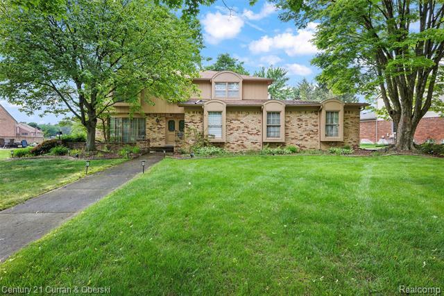 29801 Deer Run  Farmington Hills MI 48331 photo