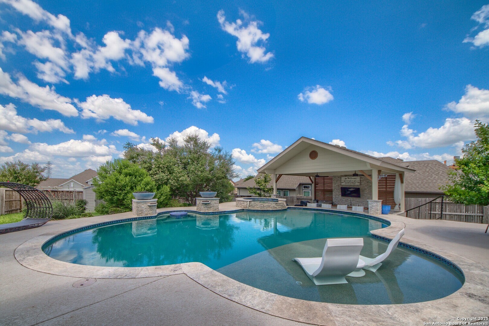 Property Photo:  828 Rye Moon Cove  TX 78108 