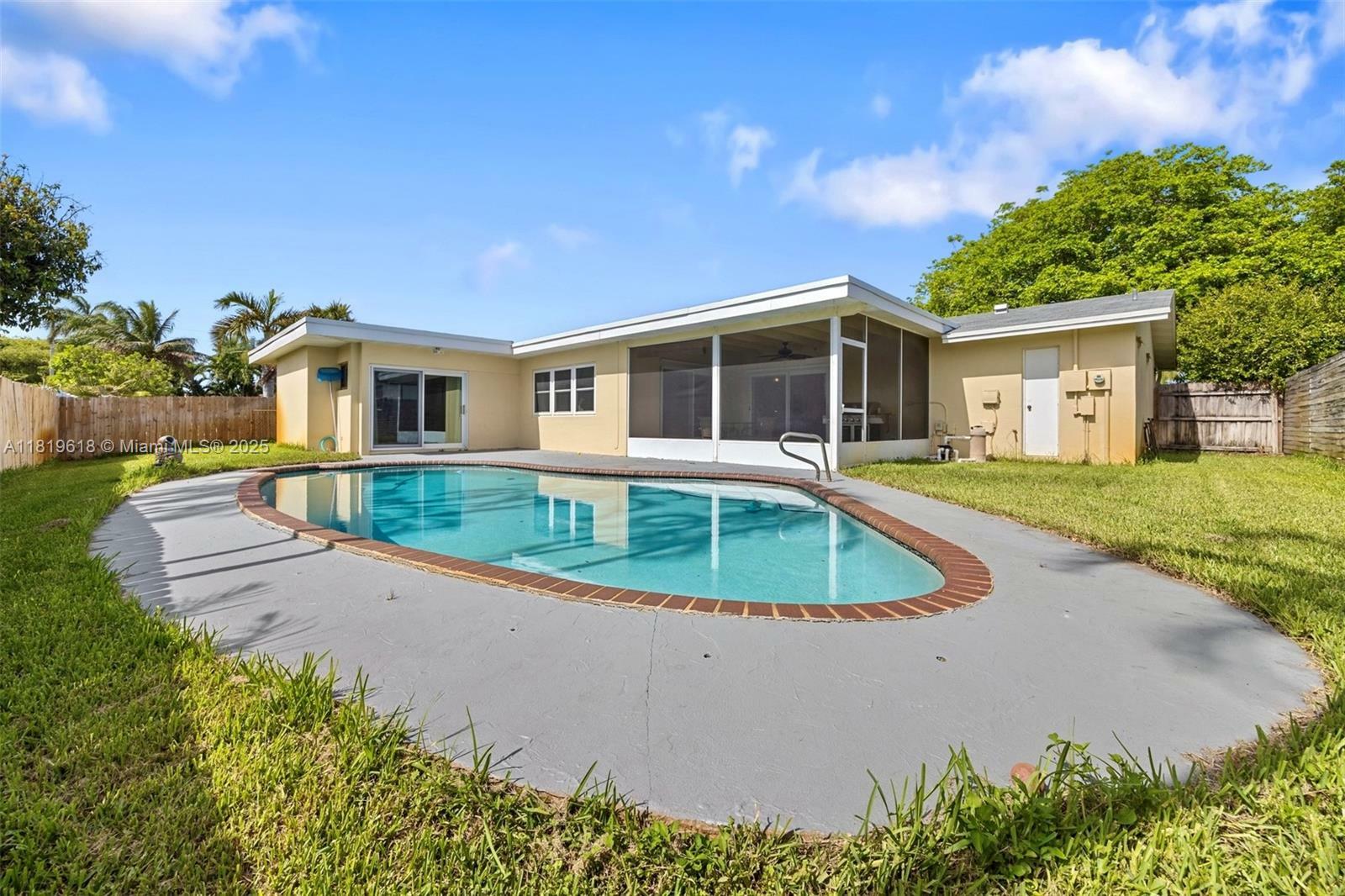 Property Photo: 740 NW 97th Ter FL 33024