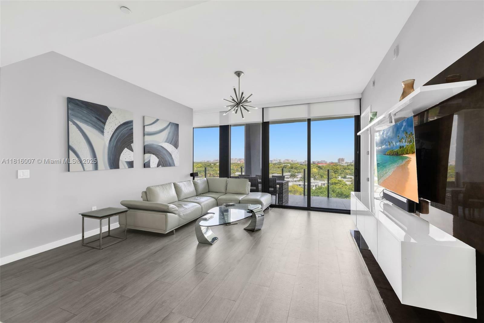 Property Photo: 2831 S Bayshore Dr 906 FL 33133
