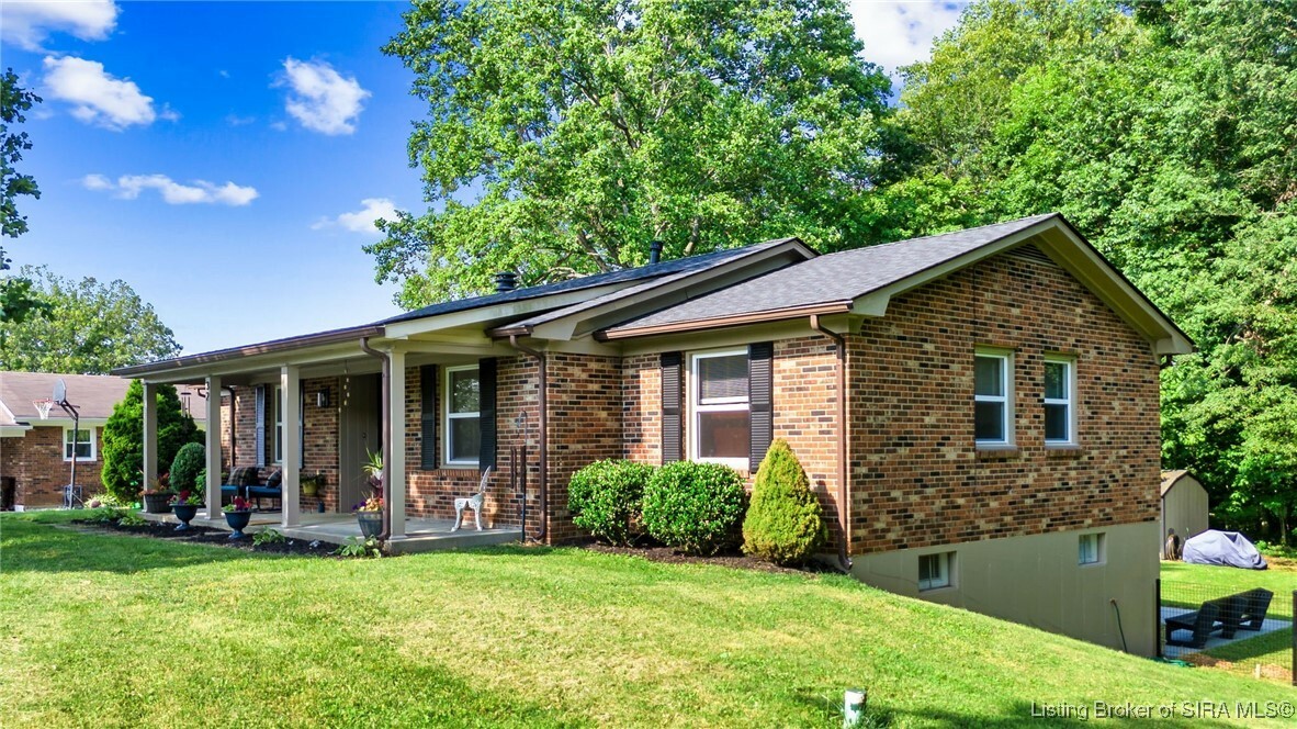 Property Photo: 32 Cruse Loop SE IN 47112