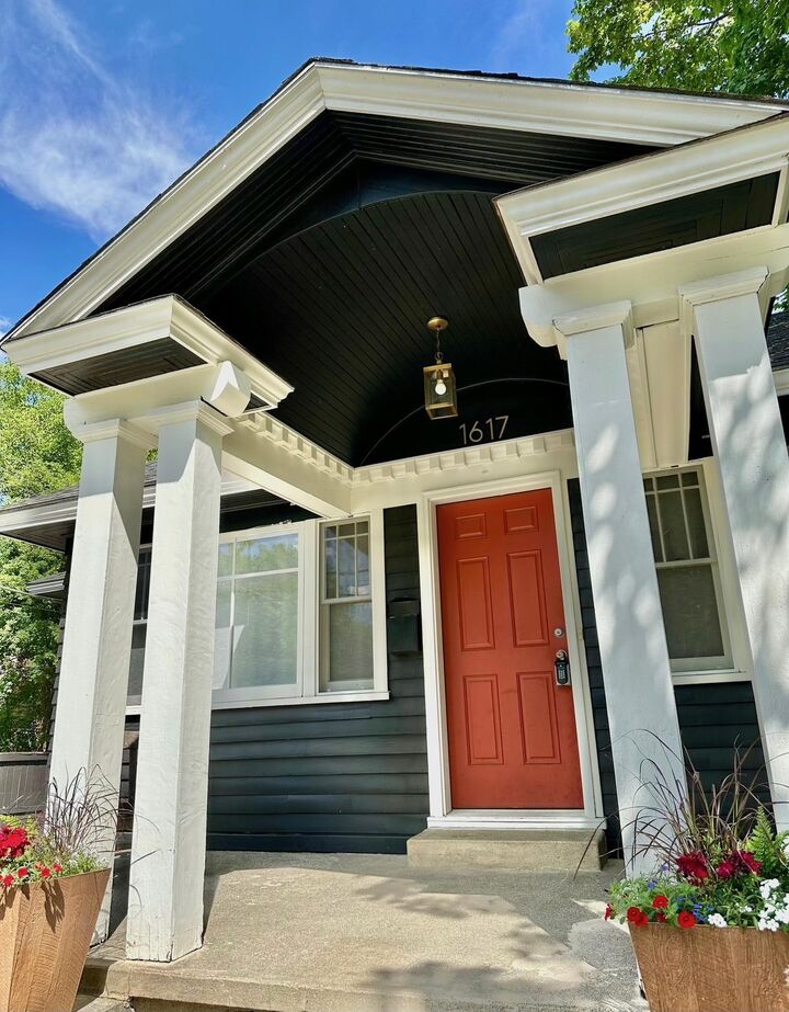 Property Photo: 1617 S Bernard St WA 99203
