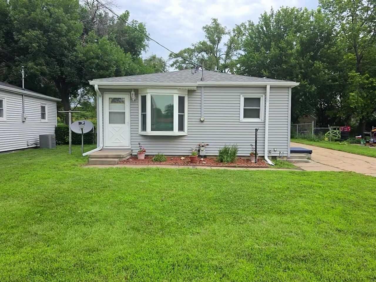 Property Photo: 2004 Westside Drive IA 51501