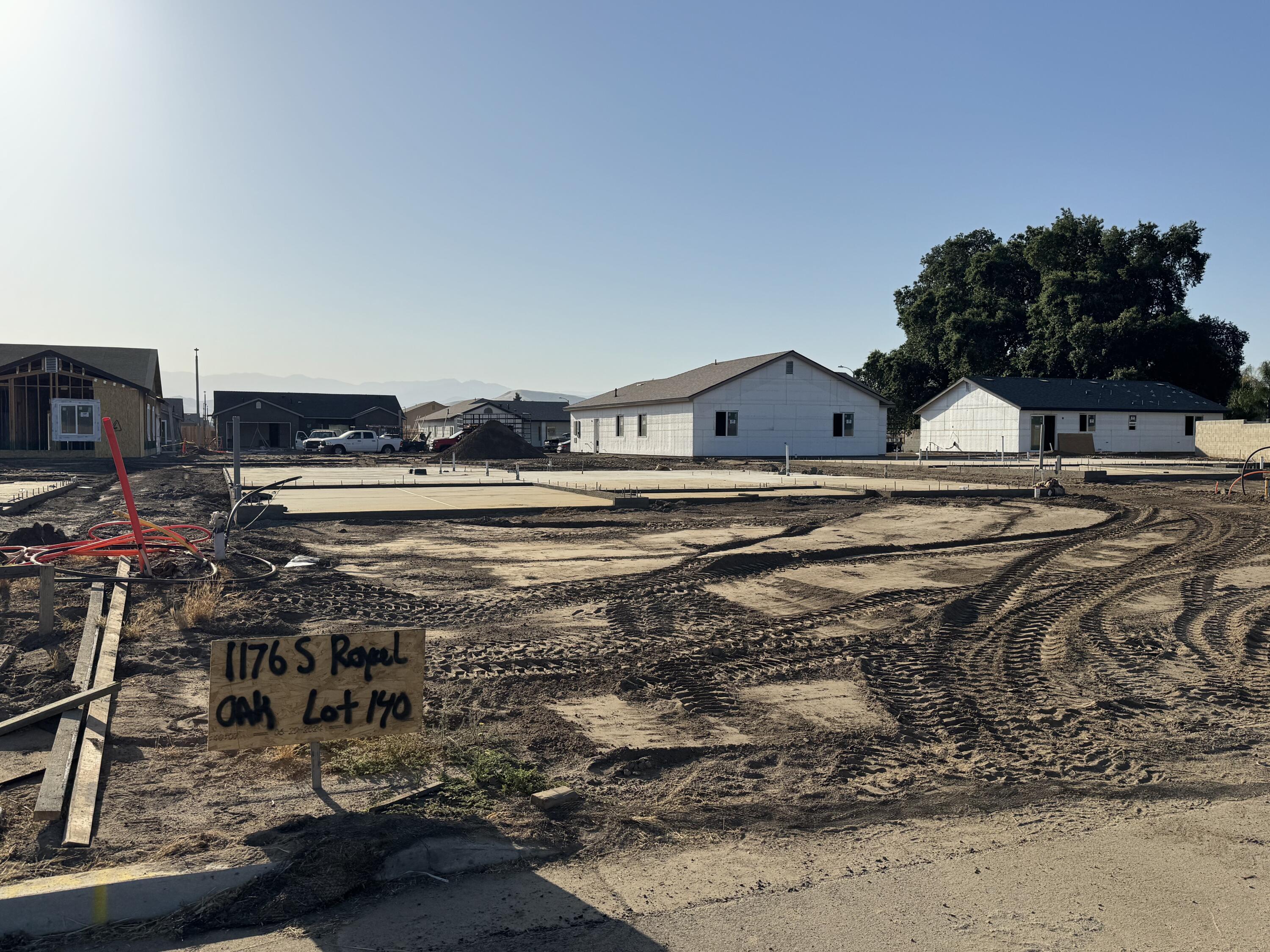 1176 S Royal Oak Place W  Porterville CA 93257 photo