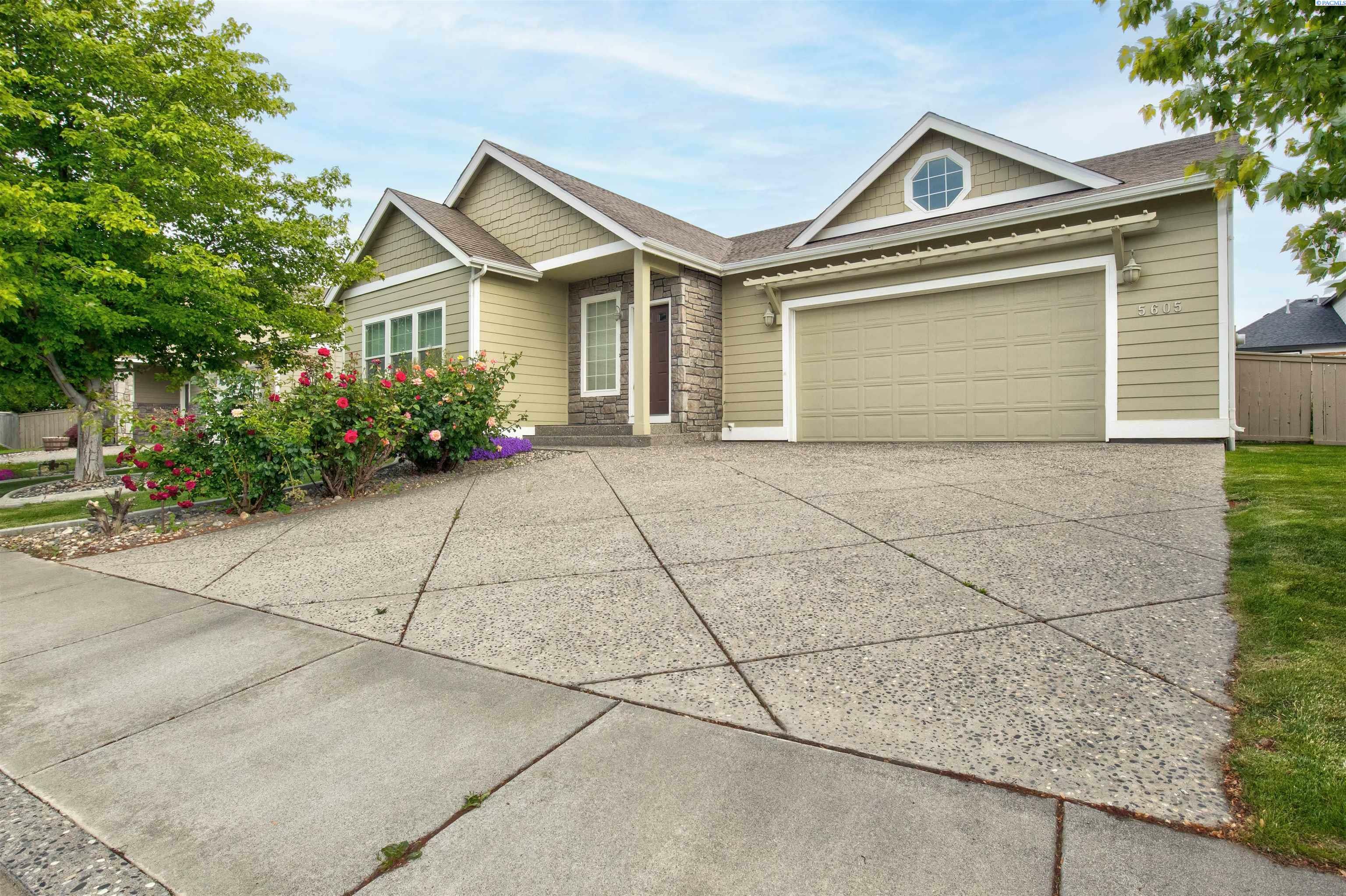 Property Photo: 5605 W 14th Ave WA 99338