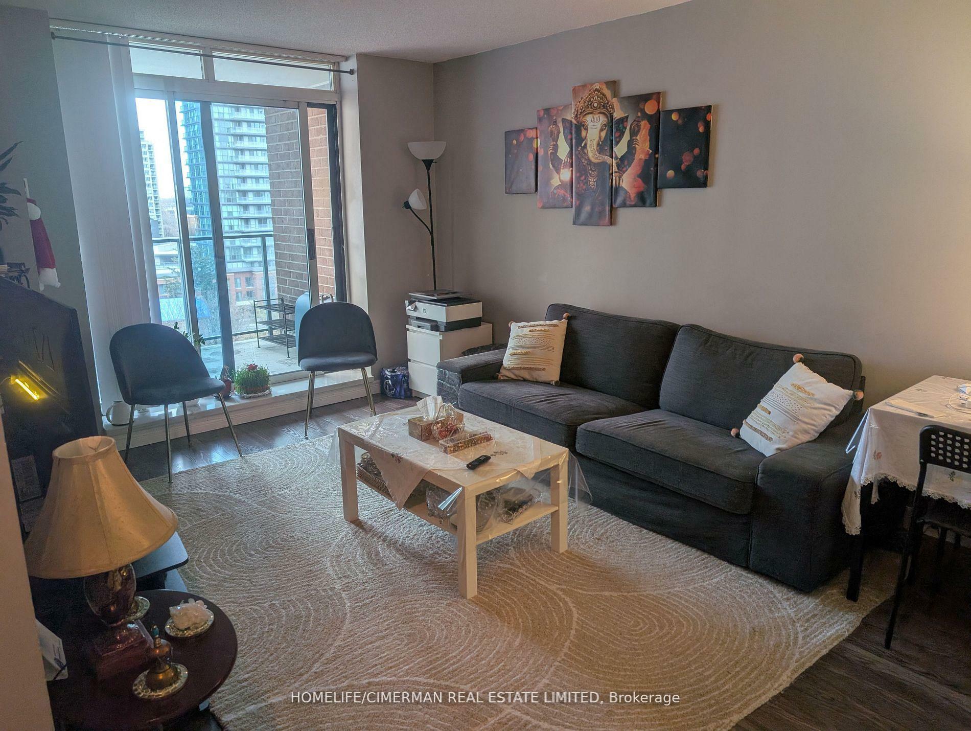 Property Photo: 233 Beecroft Road 921 ON M2N 6Z9