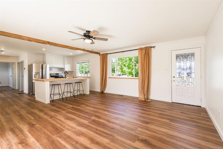Property Photo: 2546 Haddington Cres BC V0N 2R0