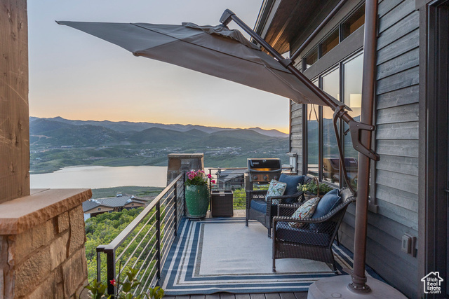 Property Photo: 1136 E Black Hawk Way UT 84036