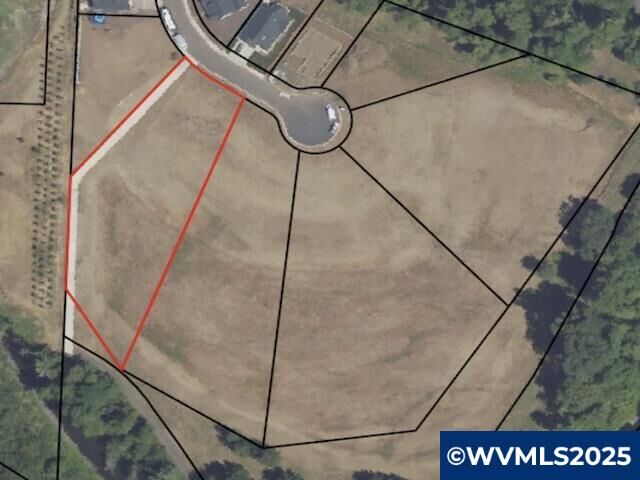 Property Photo: 481 SW Oregon Falls Dr OR 97338