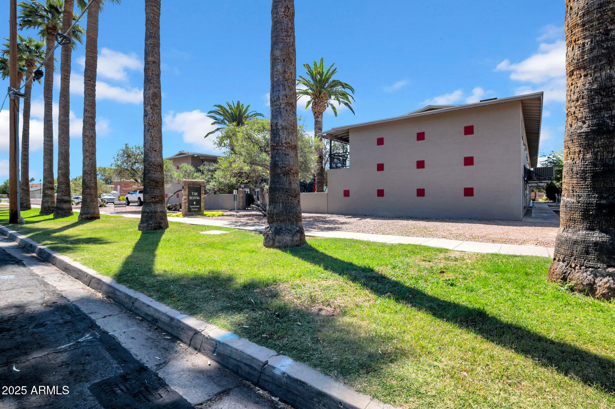 Property Photo: 31 W 2nd Street AZ 85201
