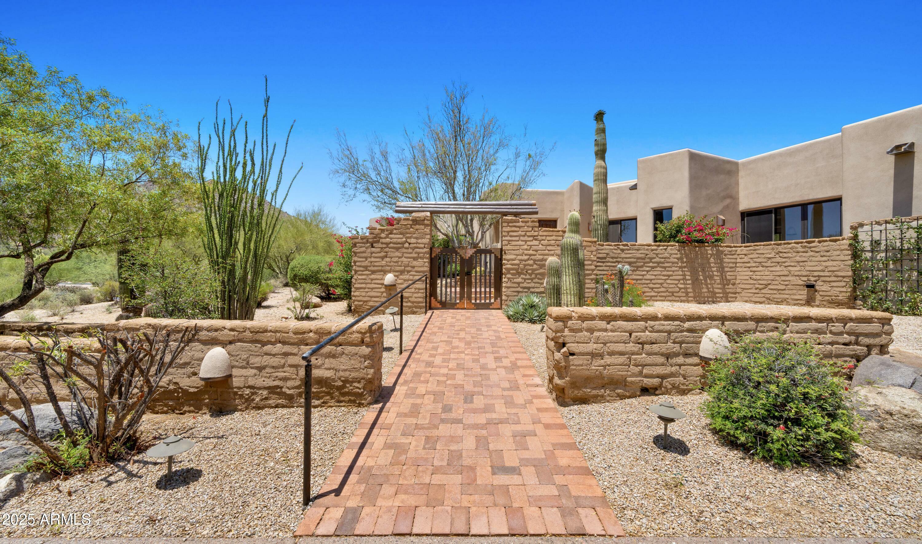 Property Photo: 2304 Fox Tail Trail AZ 85377