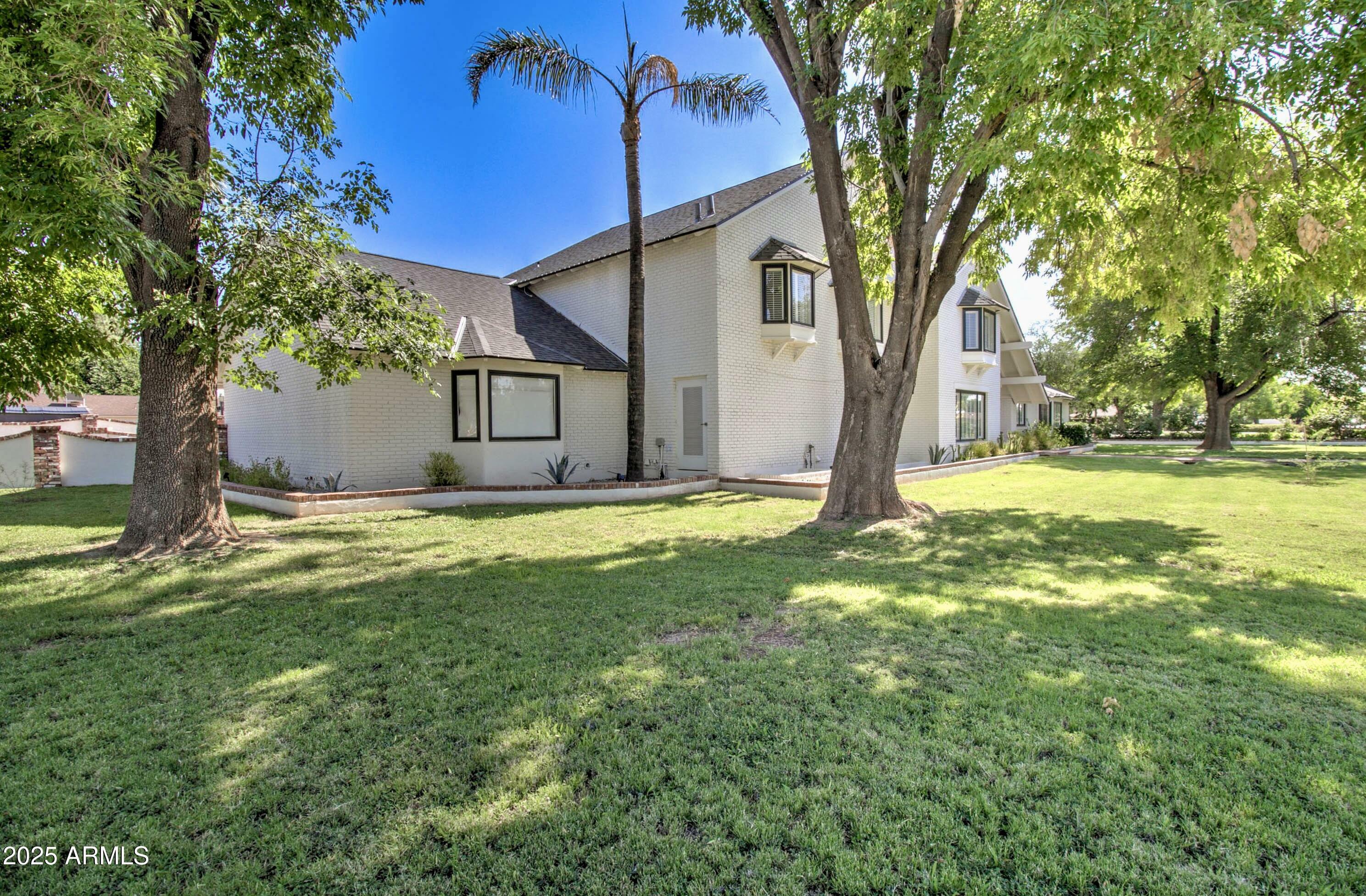 Property Photo: 1712 E Fairfield Street AZ 85203