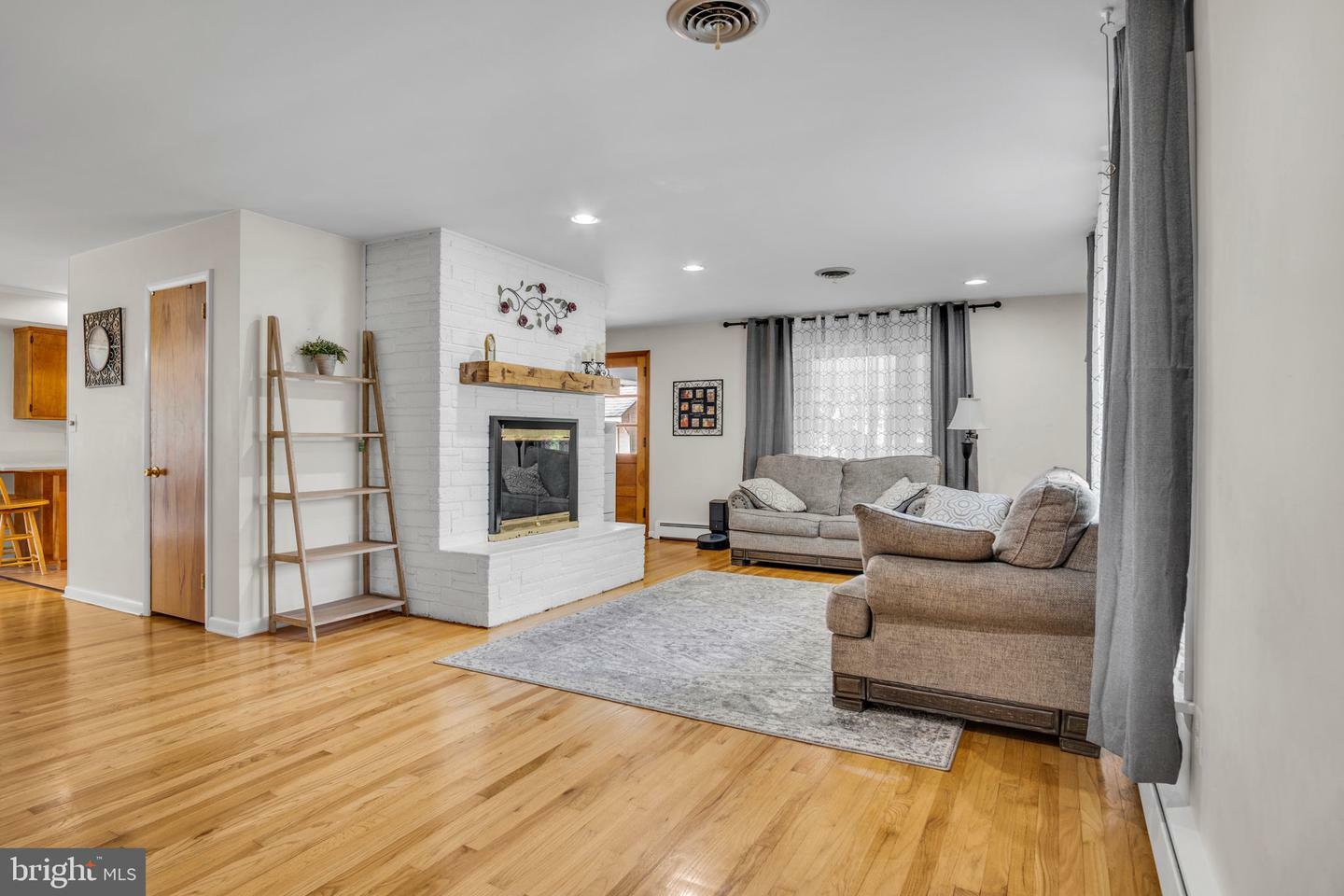 Property Photo: 18 George Circle PA 17055