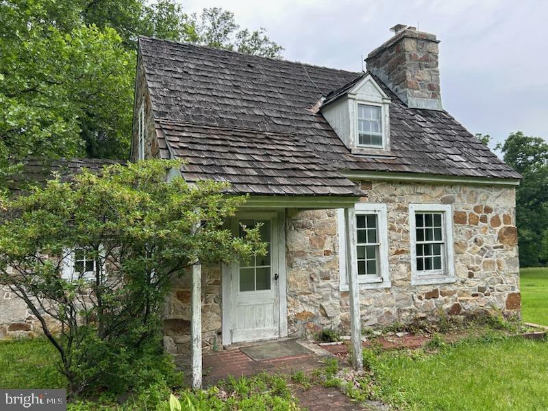 Property Photo: 20-F Constant Spring Road PA 19355