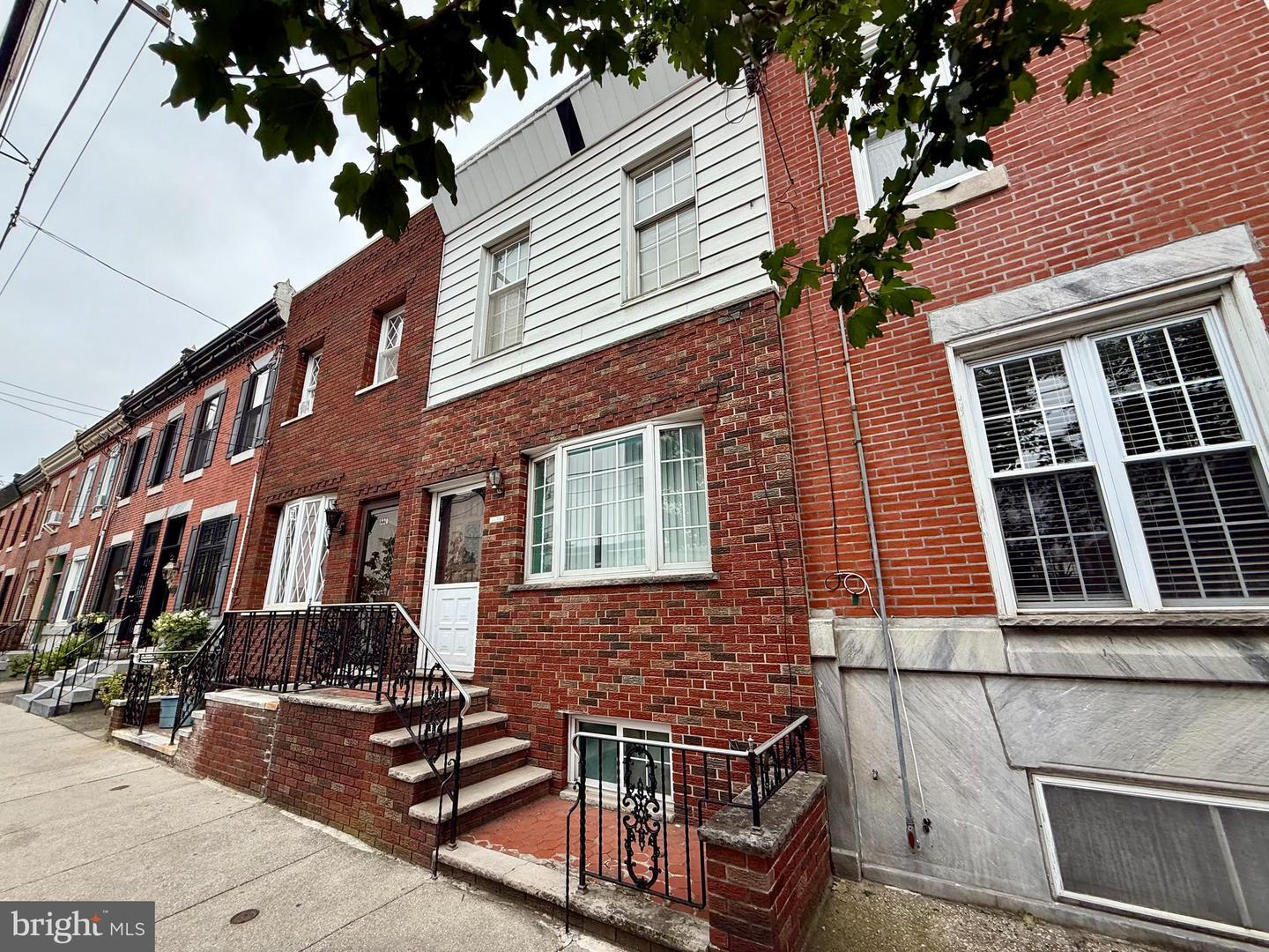Property Photo: 1222 Jackson Street PA 19148