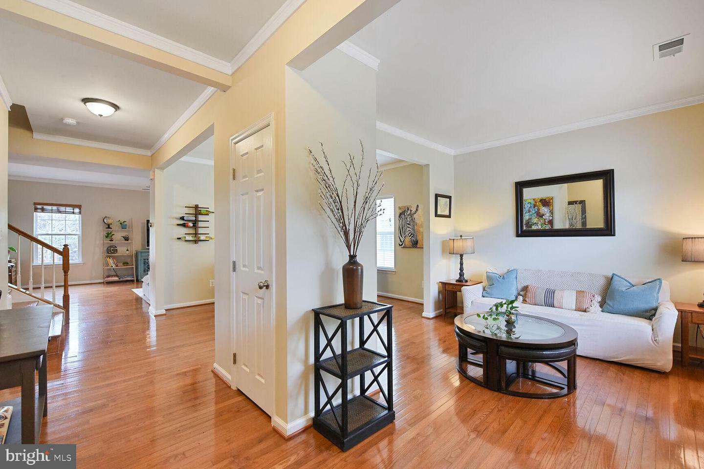 Property Photo: 42240 Palm Cove Court VA 20152