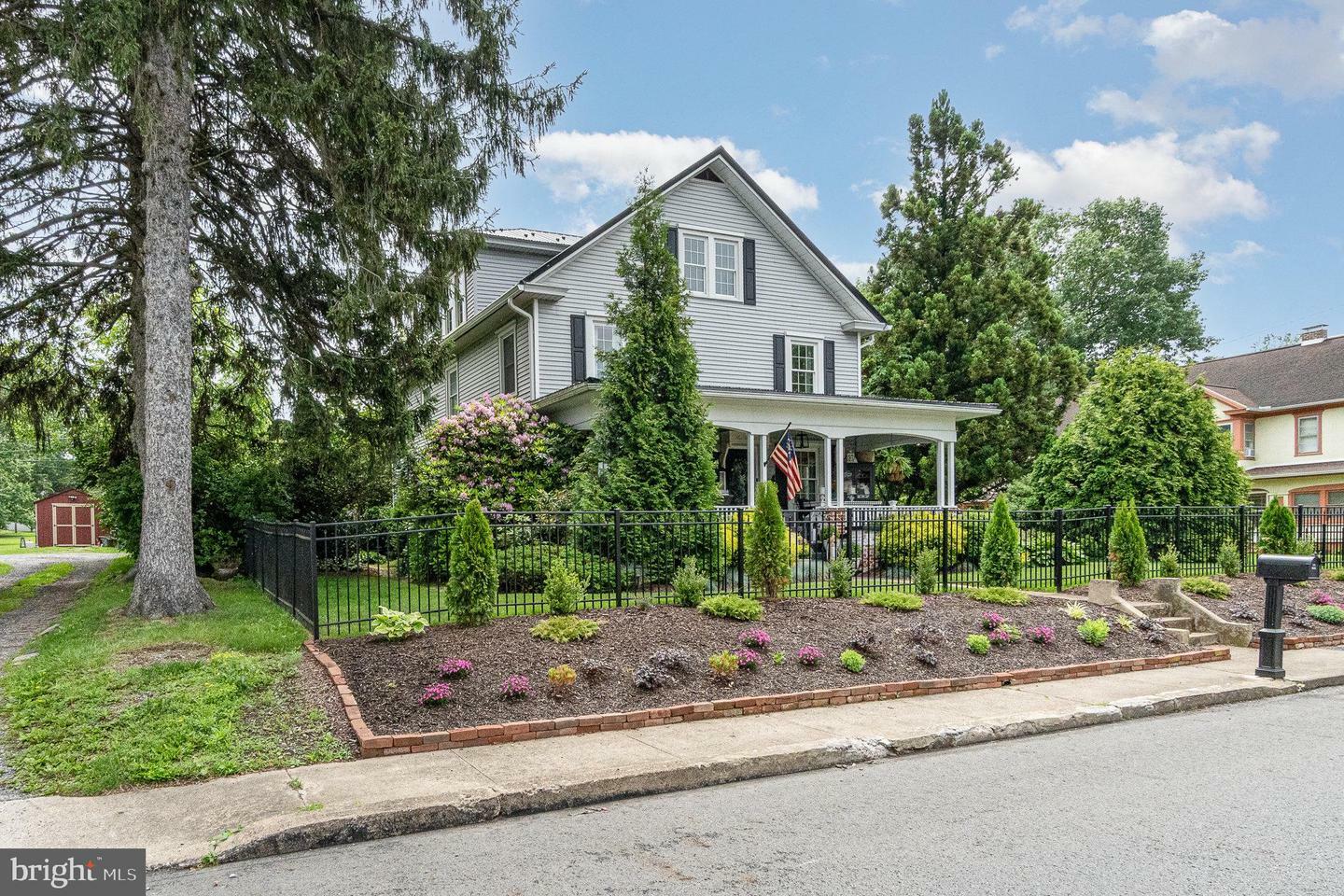 Property Photo: 403 N 2nd Street PA 17032