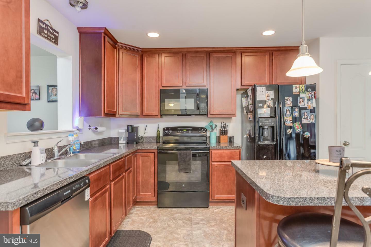 Property Photo: 45 Private Court WV 25413