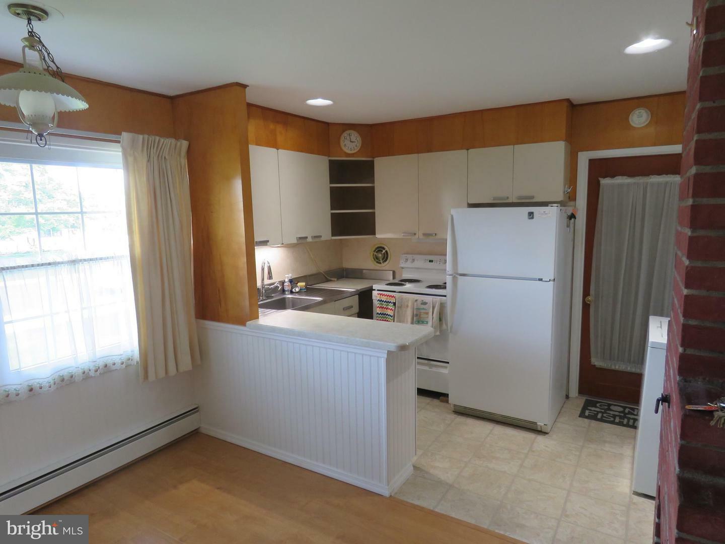 Property Photo: 35 Beechtree Road PA 19057
