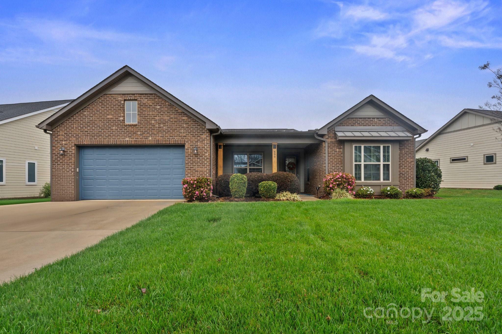 Property Photo: 499 Granite Lake Court NC 28037