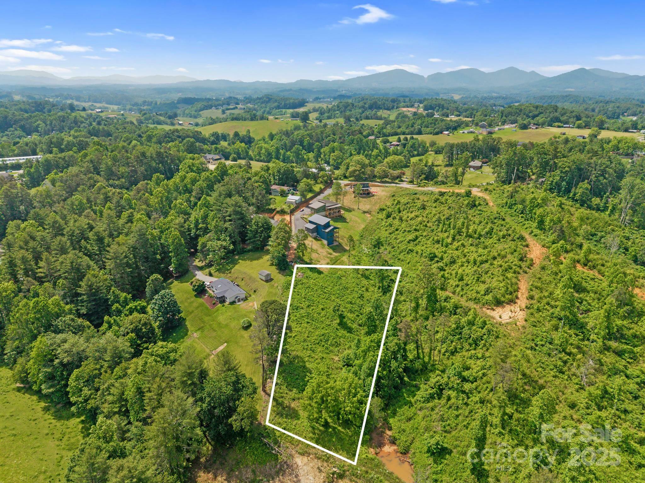 24 Giovannas Way  Leicester NC 28748 photo