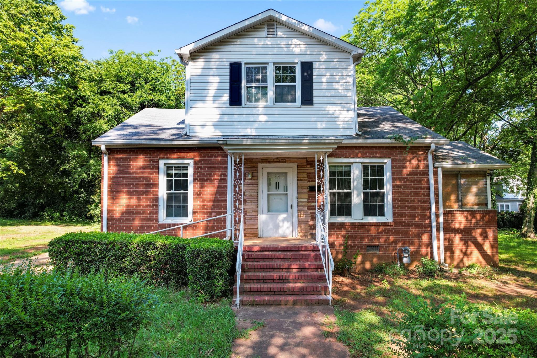 Property Photo:  317 Campus Street  NC 28216 