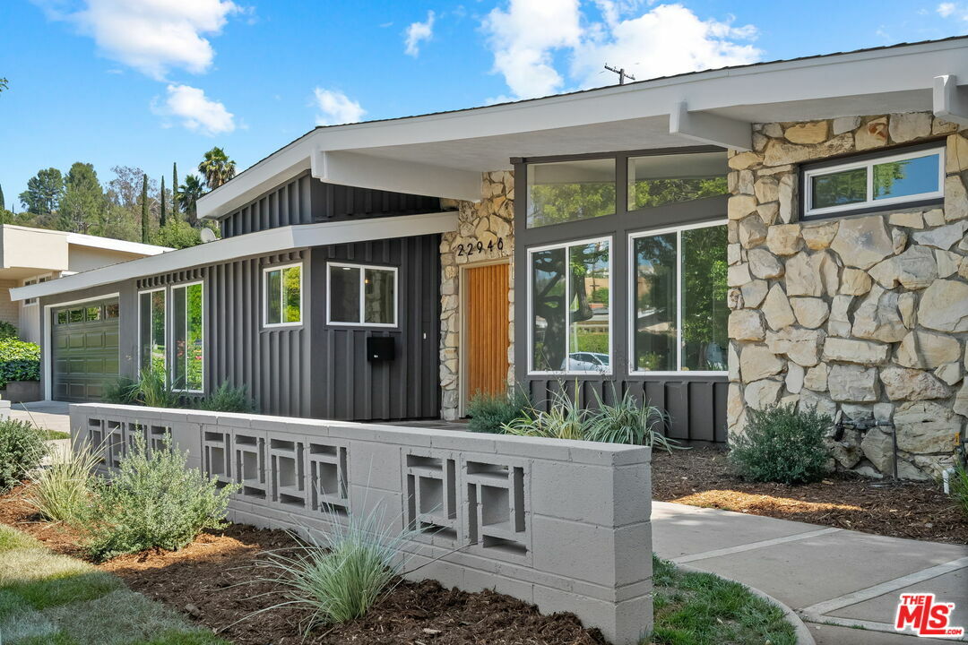 Property Photo: 22946 Brenford St CA 91364