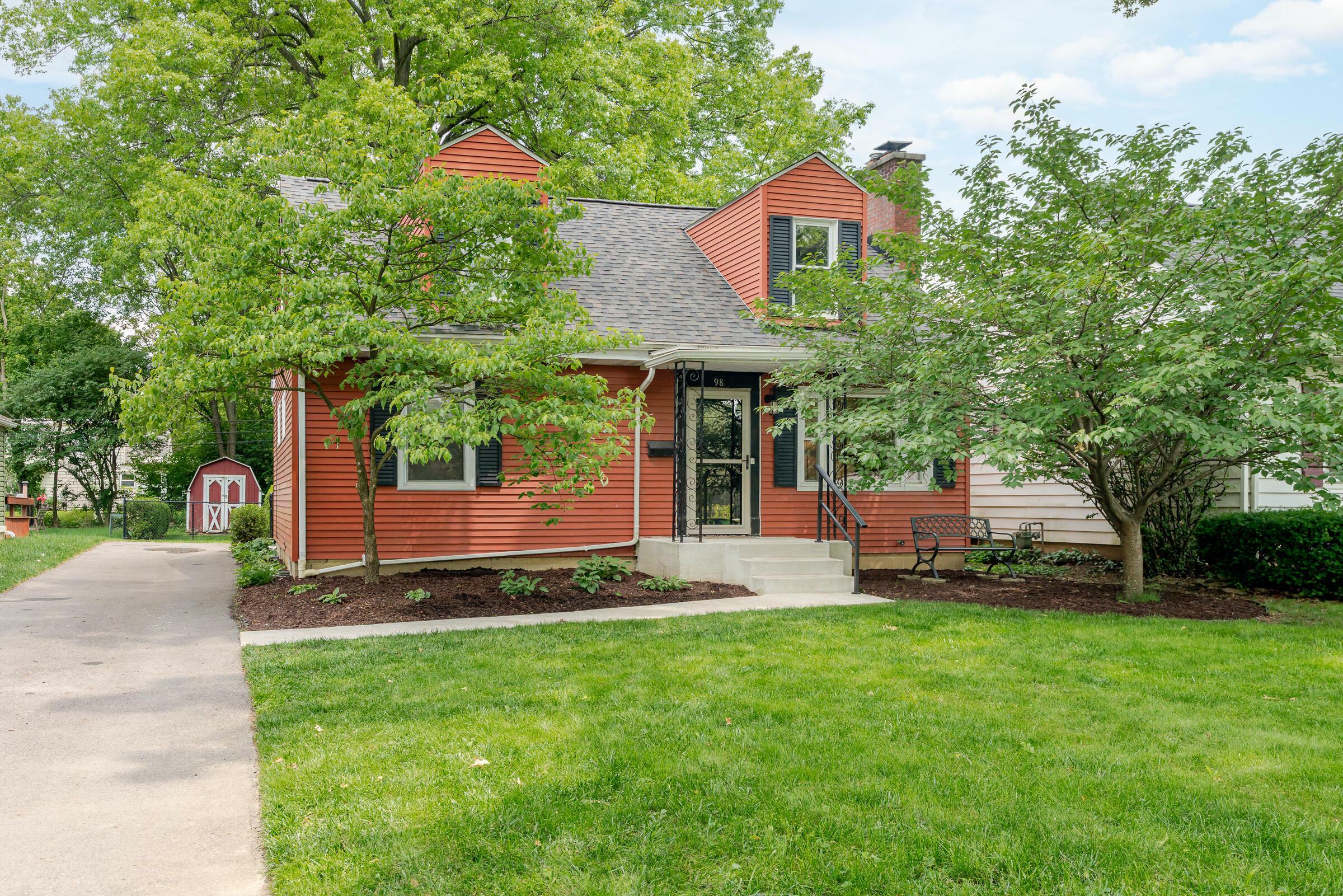 Property Photo: 98 N Chesterfield Road OH 43209