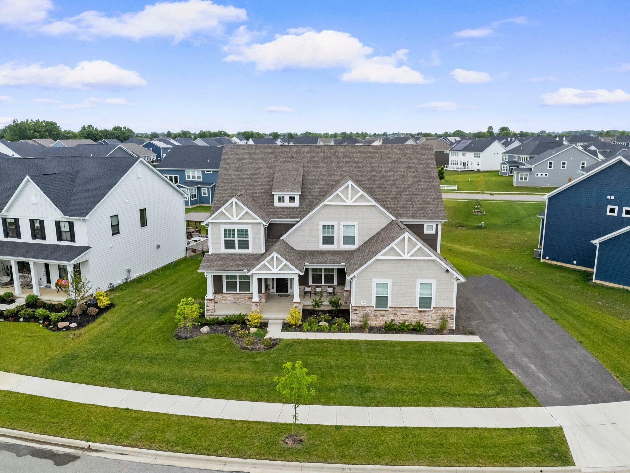 Property Photo: 349 Harvest Walk Lp OH 43015