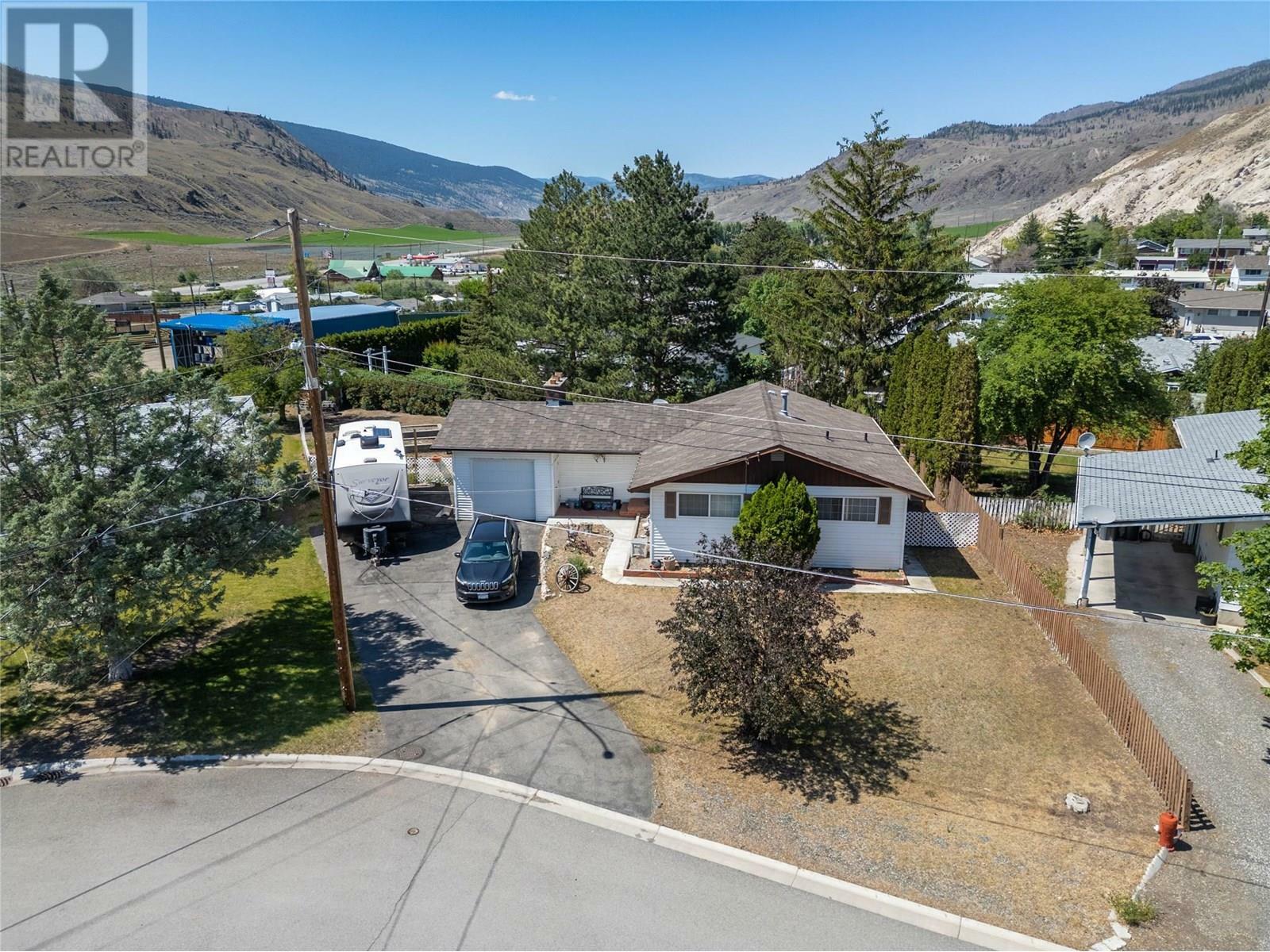 Property Photo: 1111 Maclean Crescent BC V0K 1H0