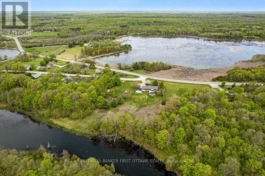 Photo de la propriété: 467 Lake Eloida Road ON K0E 1Y0