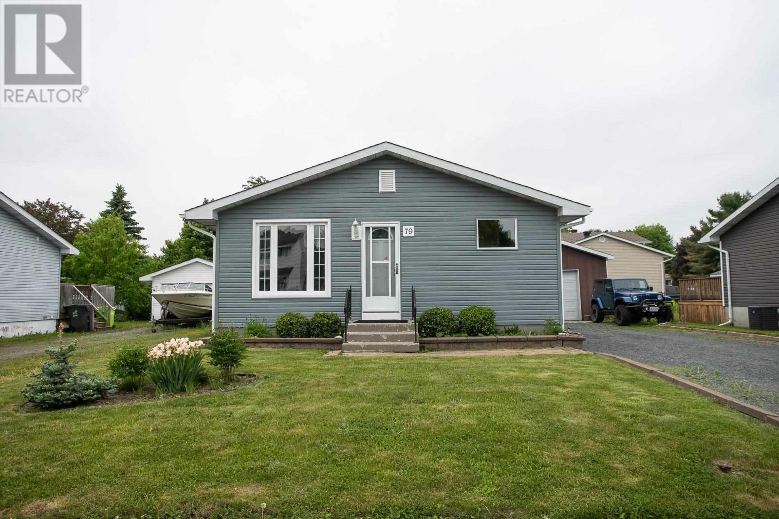 79 Copernicus Dr  Sault Ste Marie ON P6A 6H3 photo