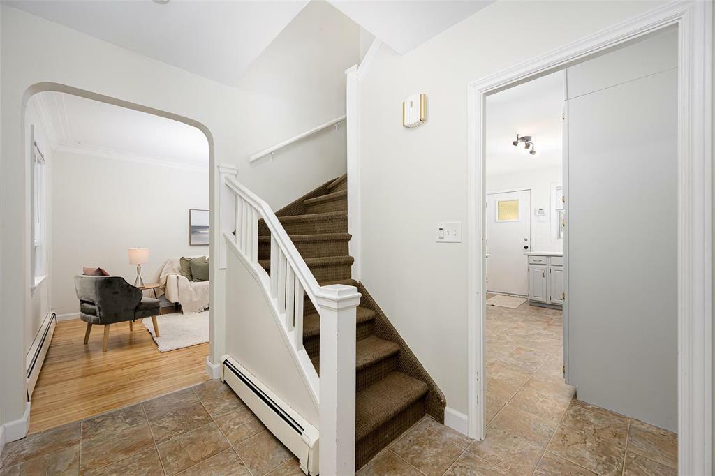 Property Photo: 425 Jeanne D'Arc Street MB R2H 2G4