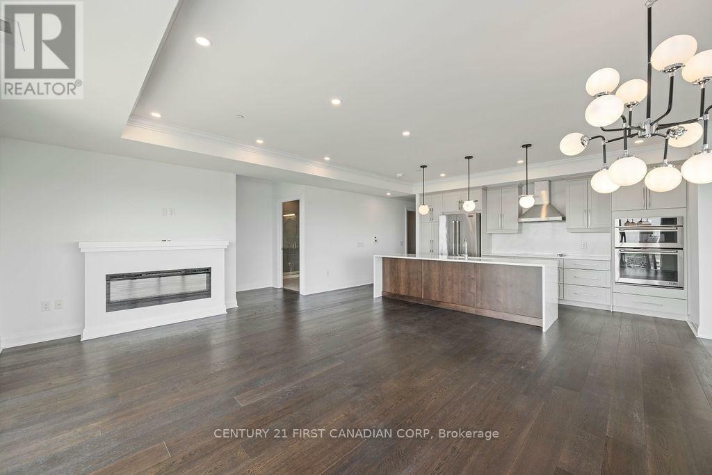 Property Photo: 505 Talbot Street 2801 ON N6A 2S6