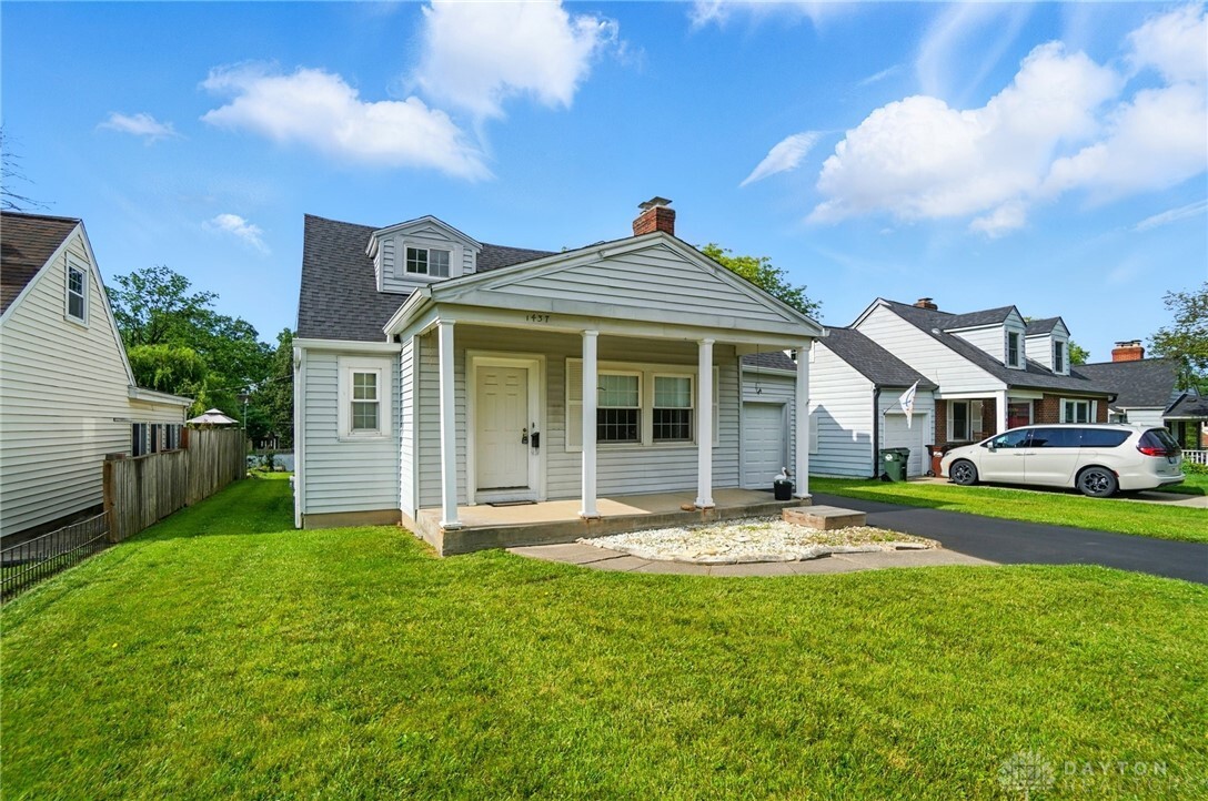 Property Photo:  1437 Abingdon Road  OH 45409 