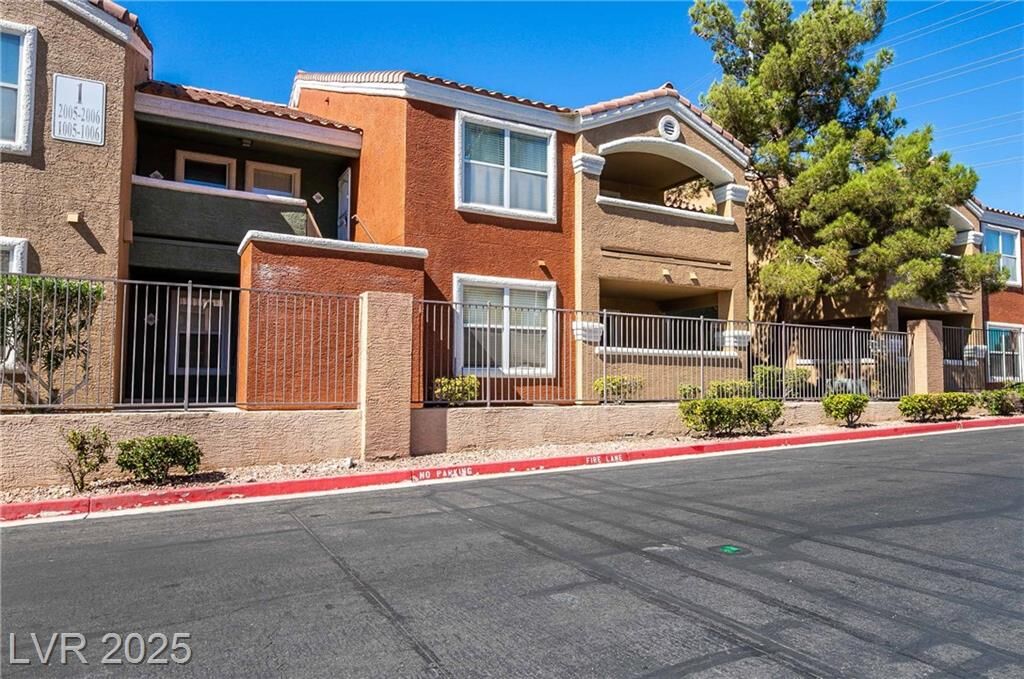 Property Photo: 8101 West Flamingo Road 2006 NV 89147