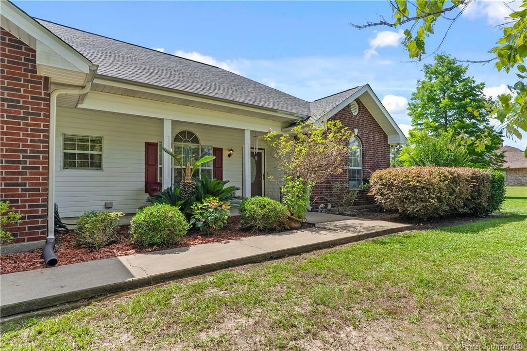 Property Photo:  1233 Capella Drive  LA 70633 
