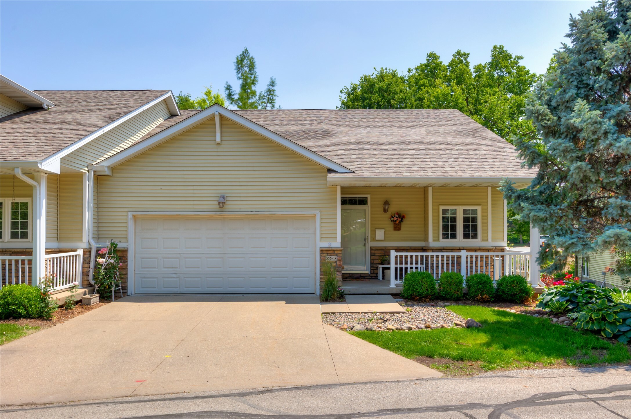 5567 Meredith Drive 3A  Des Moines IA 50310 photo