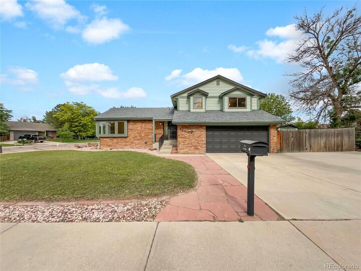 1460 Belmont Dr  Longmont CO 80503 photo