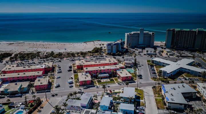 Property Photo: 650 70th Avenue FL 33706