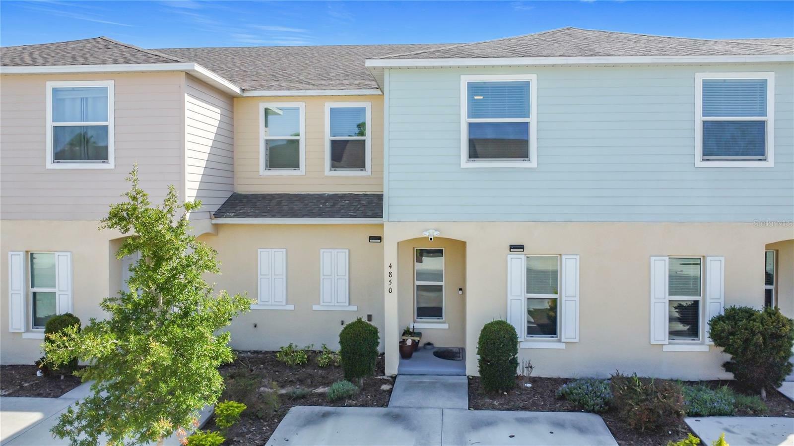 Property Photo: 4850 Coral Castle Drive FL 34746