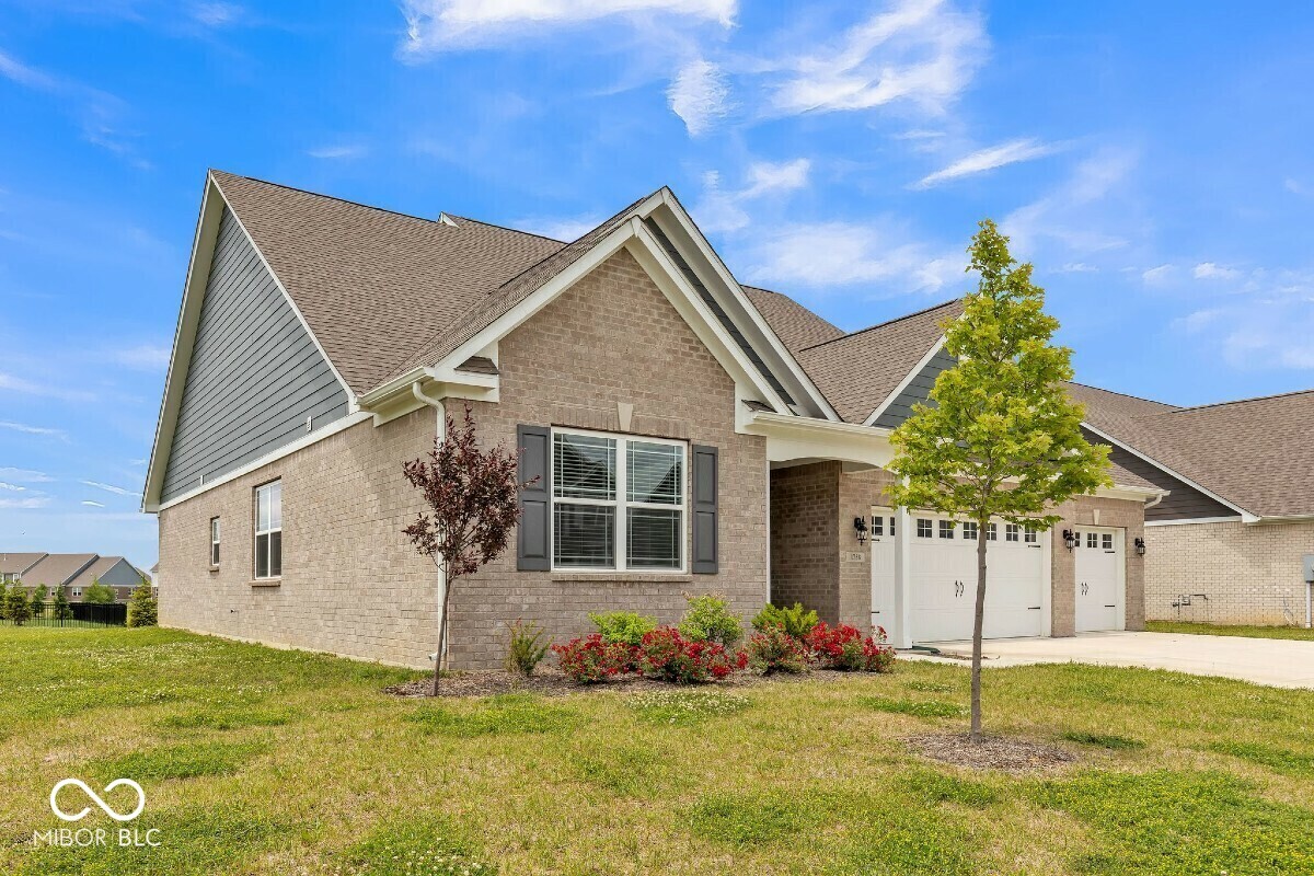 Property Photo: 1758 Pelham Drive IN 46143