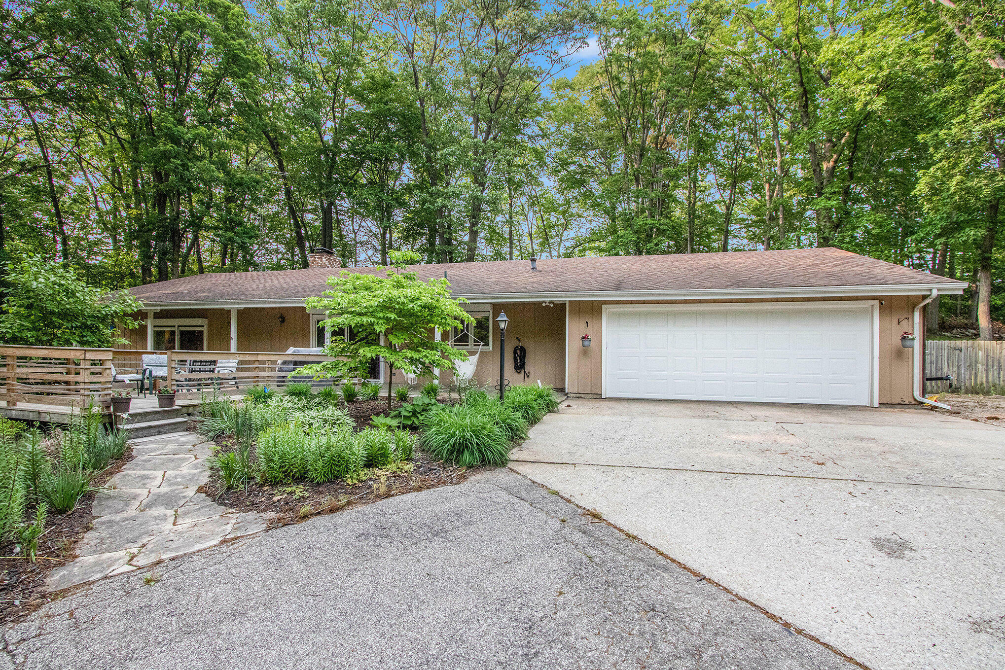 Property Photo: 7238 Willobee Street MI 49038