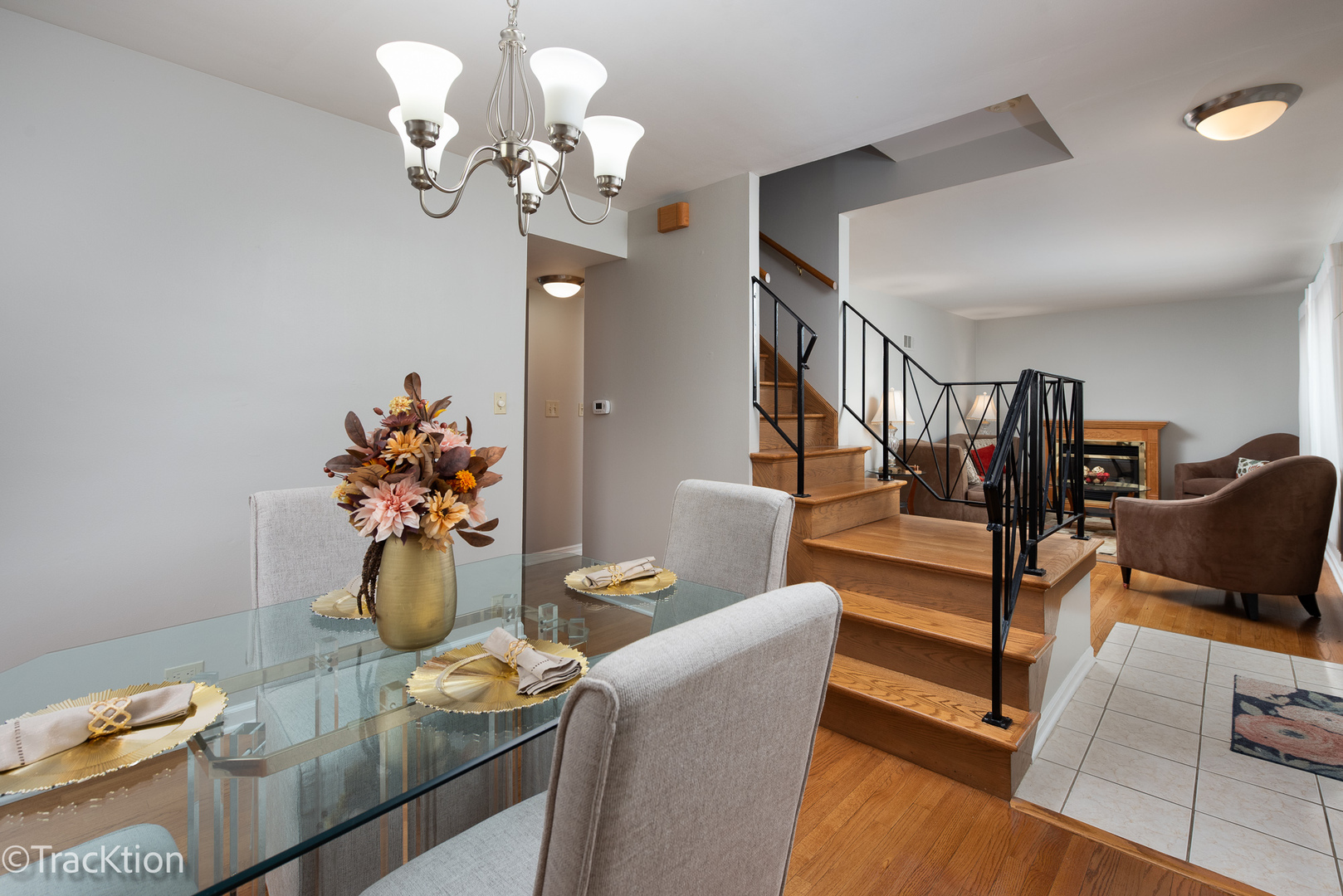 Property Photo: 2109 Mandel Avenue IL 60154