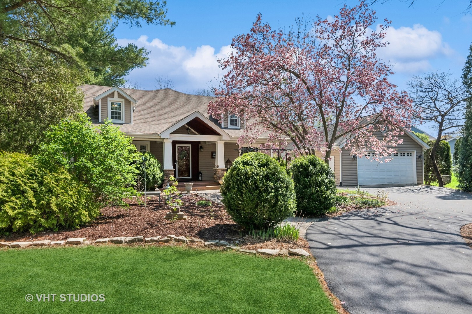 Property Photo: 2S283 Route 59 IL 60555