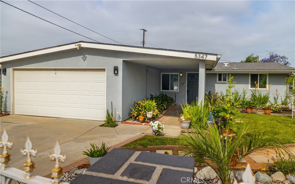 Property Photo: 5347 N Banewell Ave CA 91702