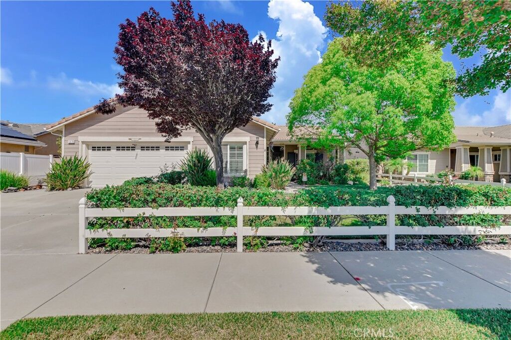 Property Photo:  1376 Cinnabar Avenue  CA 92545 