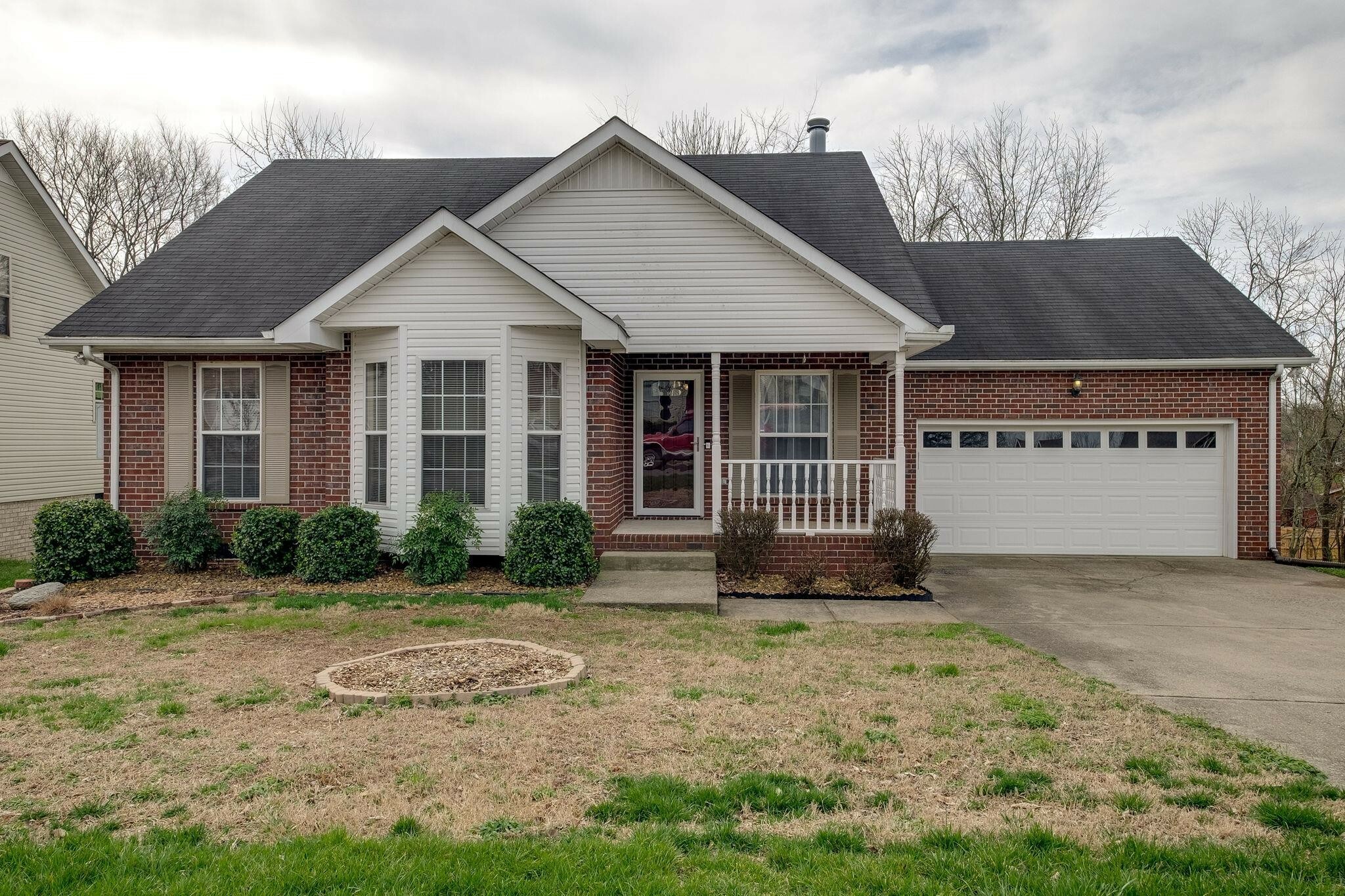 Property Photo: 118 Homestead Pl TN 37075