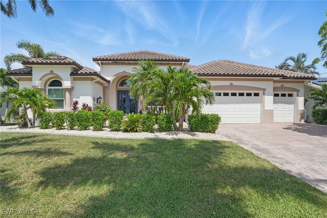 Property Photo: 5239 SW 27th Avenue FL 33914
