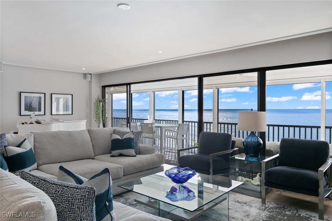 Property Photo: 2171 Gulf Shore Boulevard N 502 FL 34102
